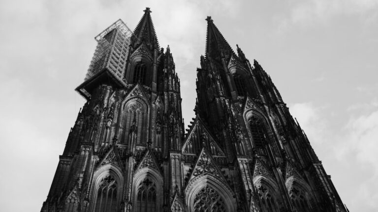 Architektura gotycka w Europie – jak się rozwijała?